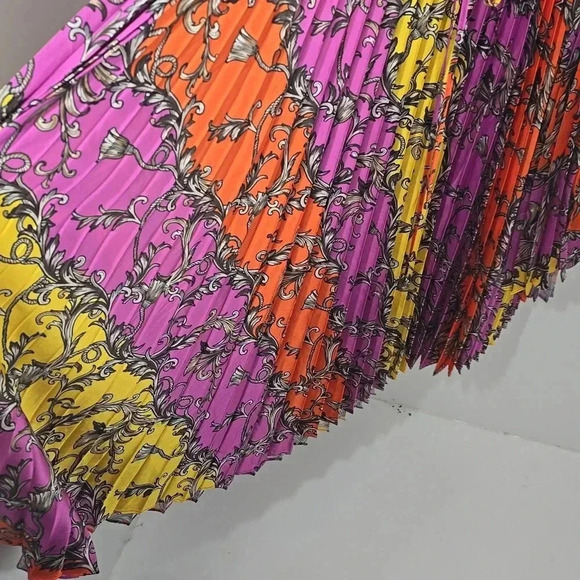 {MILLY} Irene Chain Pleated Midi Dress - Picture 10 of 17